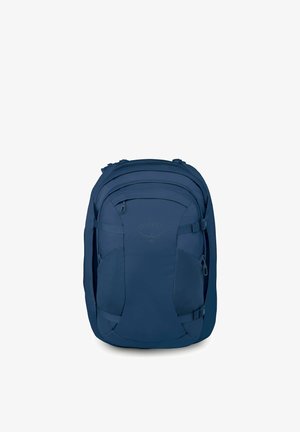 Mochila Osprey azul oscuro con múltiples compartimentos, cierres de cremallera y correas laterales ajustables, diseñada para viajes o uso diario.