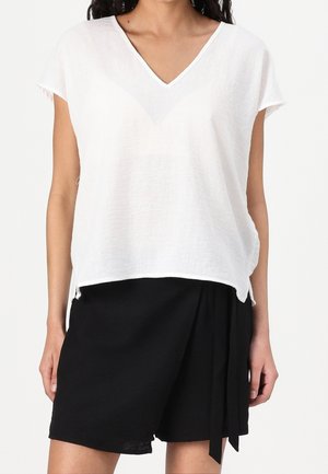 Blouse - white