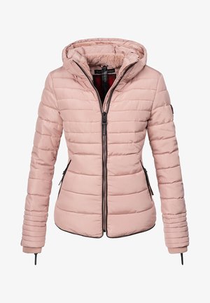 Rožinė pamušalinė striukė su kapišonu, turinti užtrauktuką, šonines kišenes ir raibą rankogalių audinį. Minkštas vidinis pamušalas ir siūlėta tekstūra.