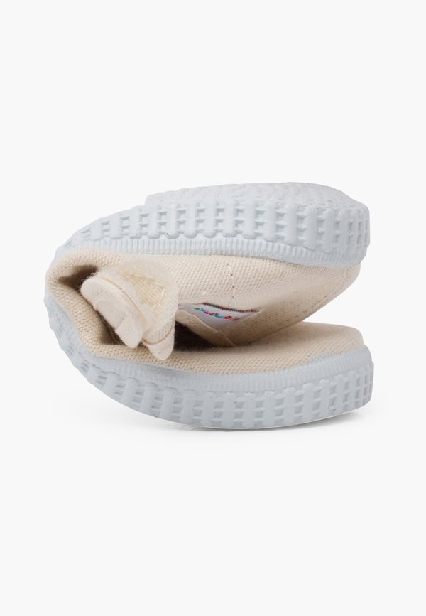 MERCEDITAS TIRA ADHERENTE TIPO – Lauflernschuh – crudo