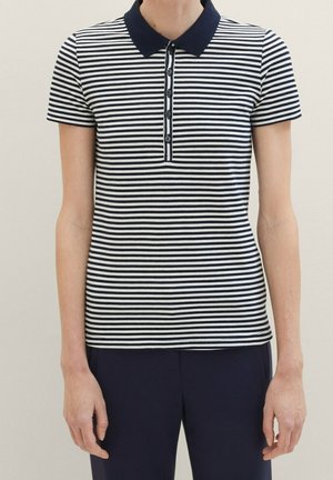 Granatowo-biała koszulka polo w paski z kołnierzykiem i plisą na guziki, wykonana z lekkiego materiału, z krótkimi rękawami.