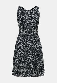 Svart ärmlös klänning med vitt blommönster, åtsittande midja och utsvängd kjol på en enfärgad bakgrund.