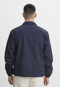 Solid SDELMER - Lagana jakna - insignia blue
