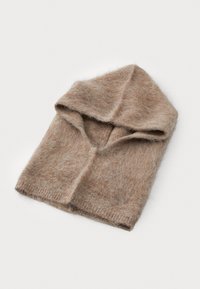 Cappuccio in tessuto a maglia marrone soffice con una texture morbida e un profondo scollo, caratterizzato da un design semplice e senza hardware o decorazioni visibili.