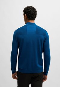 BOSS MOMENTUM - Camisola - open blue thirtyfour
