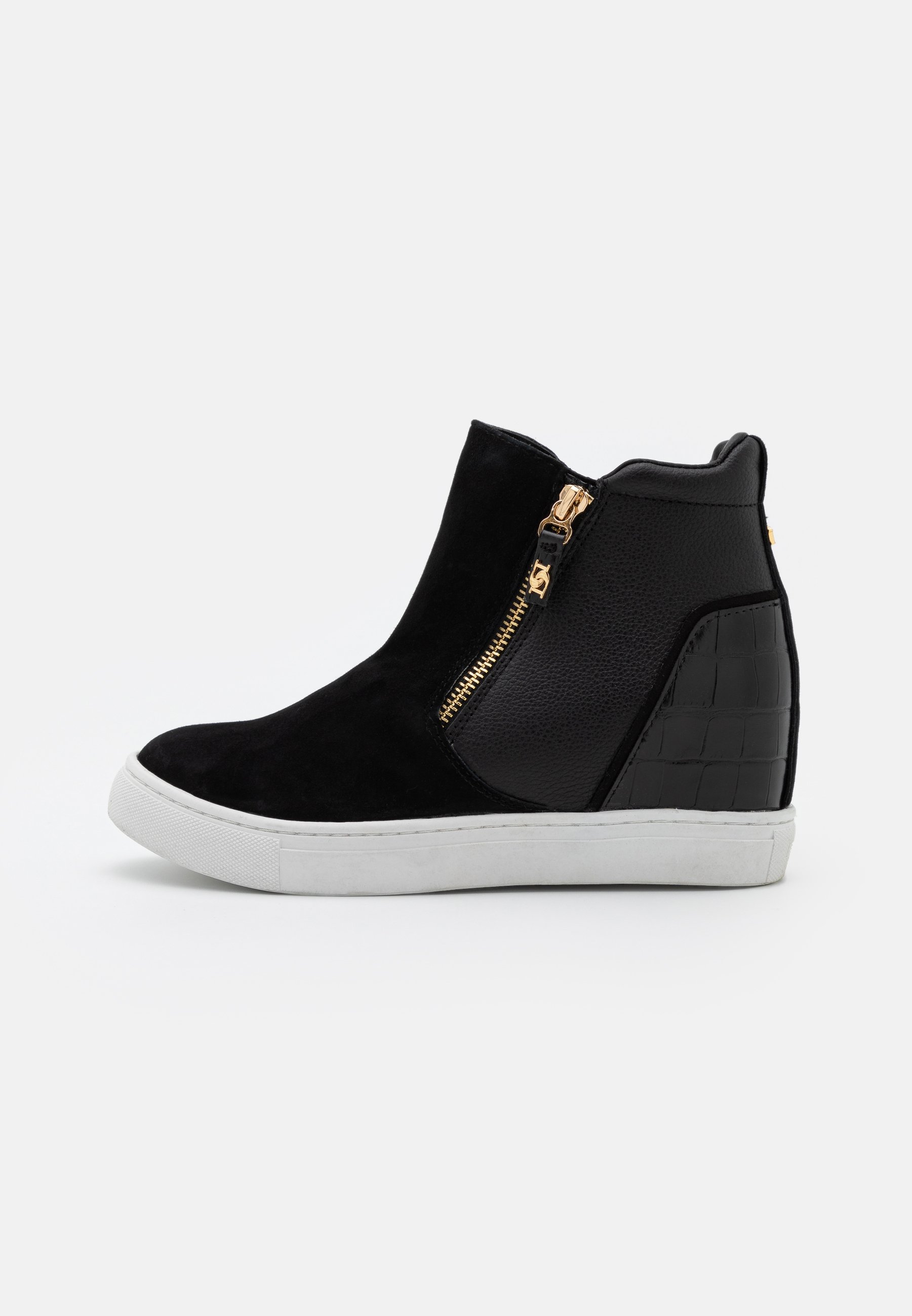 dune high tops