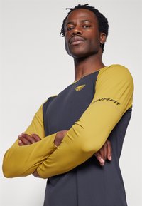 Dynafit ALPINE fekete