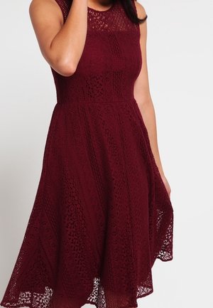 Vapaa-ajan mekko - dark red