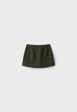 Stradivarius, SKORT WITH SIDE SLIT 04799768 - Buksenederdel - khaki