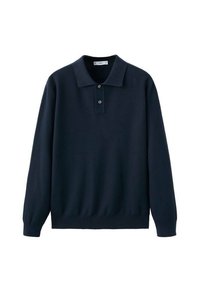 Granatowy, długi rękaw sweter polo wykonany z fakturowanej tkaniny, z klasycznym kołnierzykiem i plisą na trzy guziki. Prosty design.