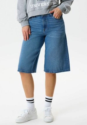 TWO SOON BAGGY MEDIUM WAIST  - Denimshorts - medium blue denim