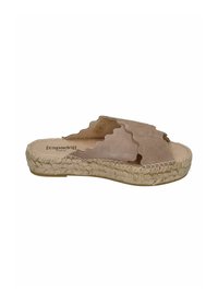 Beige suede espadrille slide with scalloped design, jute-wrapped midsole, and open toe. Features a flat heel and soft texture.