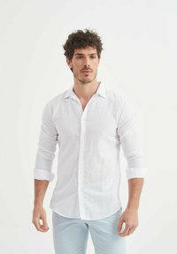 Non sélectionné, blanc