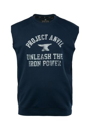 Granatowy bezrękawnik wykonany z miękkiego materiału. Posiada biały napis "PROJECT ANVIL UNLEASH THE IRON POWER" oraz grafikę kowadła.