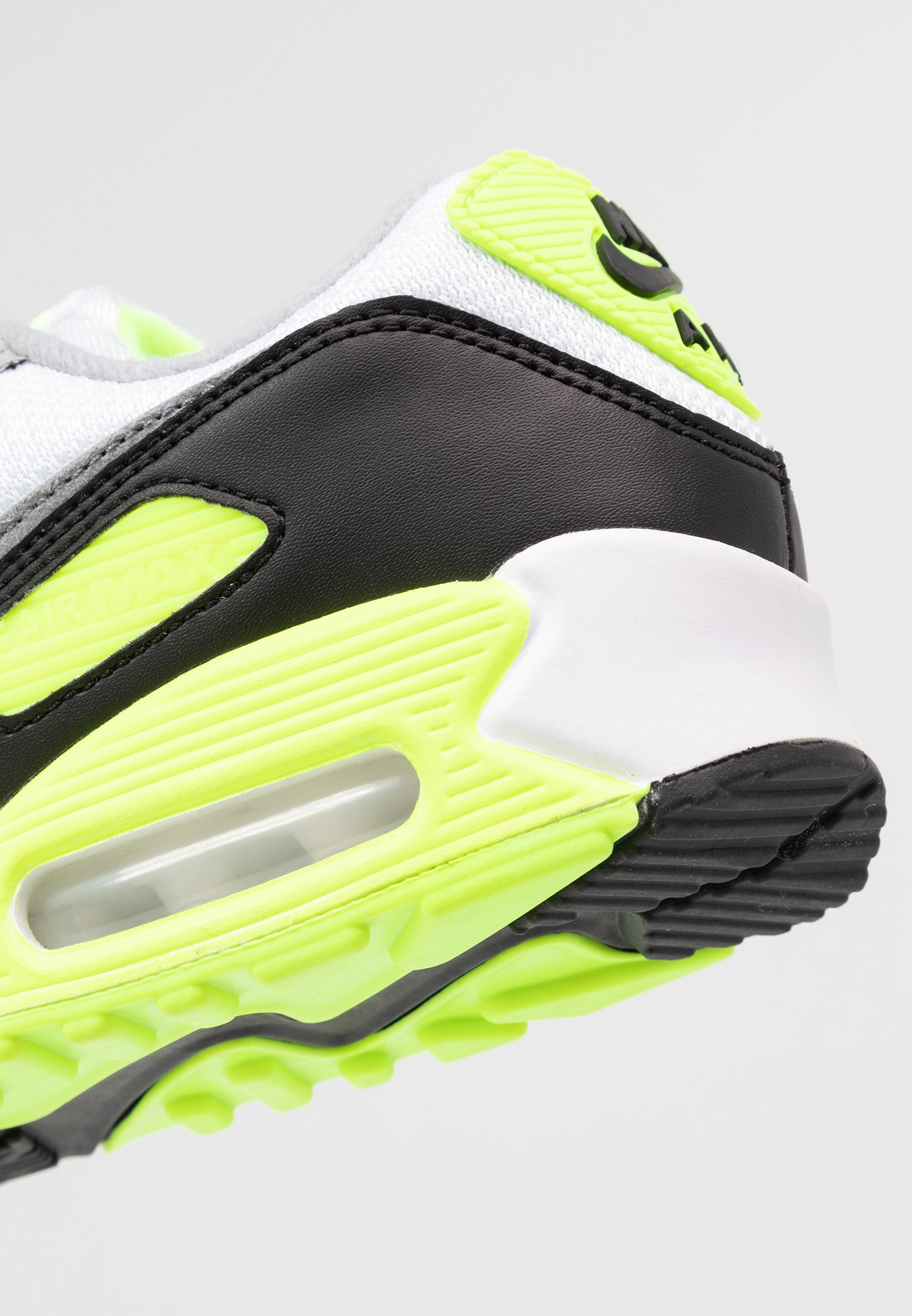 Nike Sportswear AIR MAX 90 - Sneaker low - white/particle  grey/volt/black/light smoke grey/weiß - Zalando.de