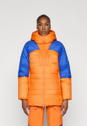 EIGER NORDWAND PRO IN HOODED PARKA WOMEN - Geacă cu puf - orange/blue