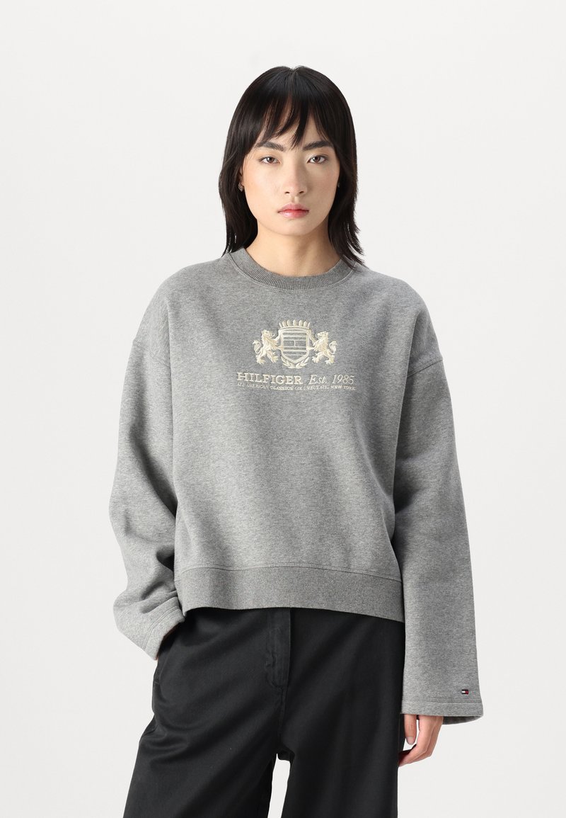 Tommy Hilfiger - VARSITY WIDE - Sweatshirt - mid grey, Vergrößern
