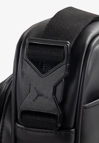 Jordan AJ FESTIVAL BAG  - Borsa a tracolla - black/white