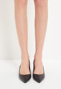 Cesare Gaspari Bruidsschoenen - black