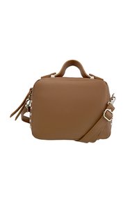Bolso de cuero marrón con una forma estructurada, asa superior, correa de hombro desmontable, herrajes plateados y acabado texturizado.