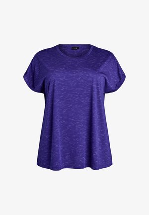 Lila Damen-T-Shirt mit kurzen Ärmeln, subtil gemustert mit weißen Streifen und rundem Ausschnitt, auf weißem Hintergrund präsentiert.