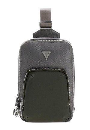 Borsa compatta a tracolla grigia e nera con tasca frontale con cerniera, tracolla singola regolabile e logo triangolare del marchio sulla parte frontale.