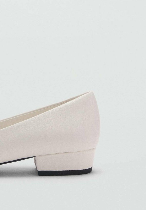 Peeptoe ballet pumps - weiß2