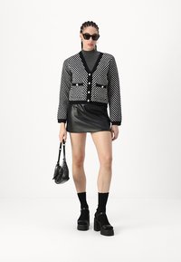YAS YASCHARLA - Kardiganas - black patternstar white
