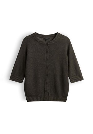 Dunkelgrauer Strickcardigan mit rundem Ausschnitt, durchgehender Knopfleiste und Dreiviertelärmeln, auf weißem Hintergrund dargestellt.