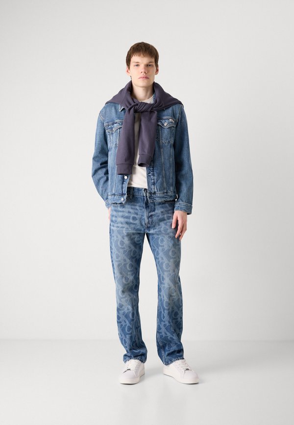 Straight leg jeans - billboard3