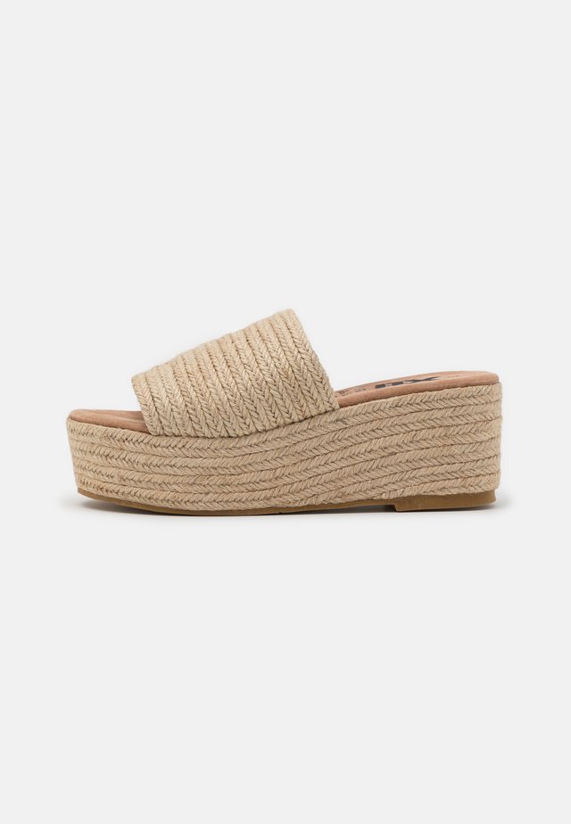 Sandaler - beige