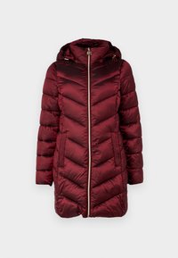 Burgundy pehmeällä vuorella varustettu takki, jossa on huppu, etuvetoketju, viistosti ommellut saumat ja kaksi sivutaskua. Silkkinen, kiiltävä kankaan pinta.