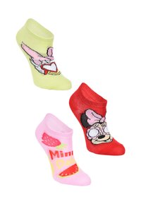 Tres pares de calcetines coloridos: verdes limón con un patrón de corazones, rosas con fresas y rojos con un diseño de personajes.