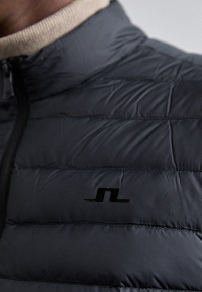 J.LINDEBERG MICK czarny