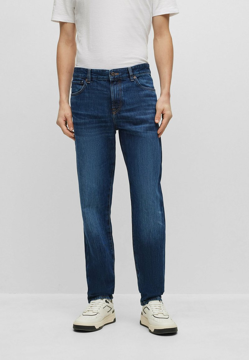 BOSS Regular fit jeans met labelpatch, model 'Re.Maine' in blauw online