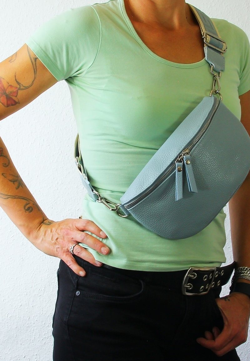 DrachenLeder Heuptas - blau mehrfarbig