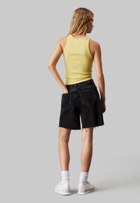 Calvin Klein Jeans BERMUDA  - Shorts di jeans - denim black