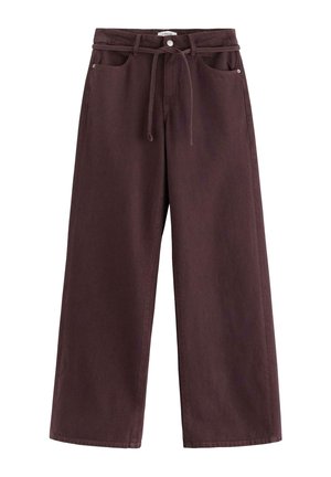 Pantaloni a gamba larga in cotone bordeaux scuro, con vita regolabile, due tasche frontali e una texture liscia. Dettagli di cucitura resistenti.