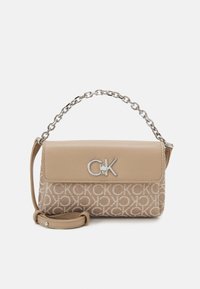 Calvin Klein MINI CROSSBODY BAG - Käekott - chanterelle