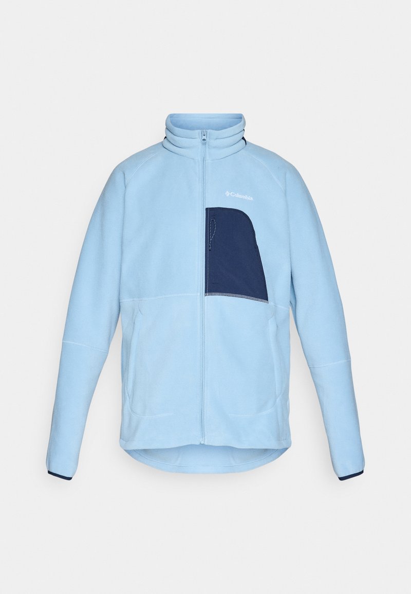 Jasnoniebieska polarowa kurtka z granatową kieszenią na patch, wysokim kołnierzem, pełnym zamkiem z przodu i gładką teksturą.