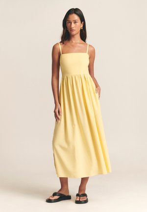 ST MRLO Denné šaty - powder yellow