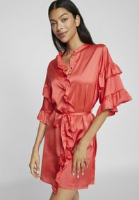 VILA KURZ KURZARM - Blousejurk - poppy red