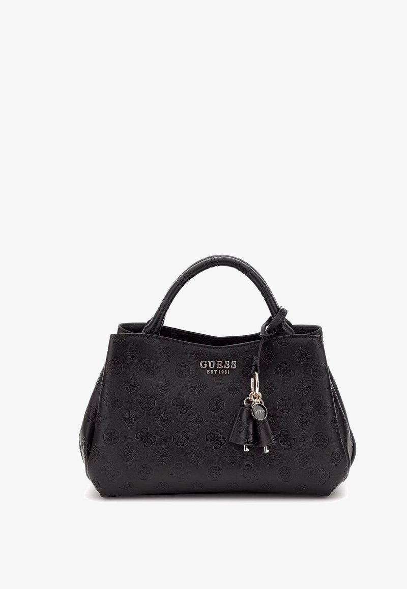 Borsa a mano in pelle nera con motivo a logo in rilievo, manici arrotondati e un accento a forma di portachiavi. Presenta un'etichetta metallica del marchio vicino alla parte superiore.