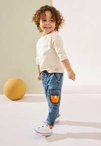 Next UTILITY - Jeans a sigaretta - mid blue denim with tiger