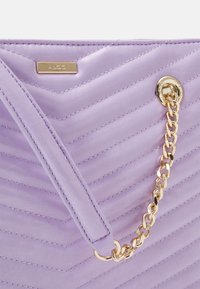 ALDO Handväska - lilac
