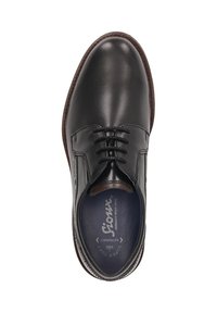 Scarpa da uomo in pelle nera con punta rotonda, design con lacci, cuciture marroni contrastanti e finitura liscia. L'interno presenta una soletta imbottita.