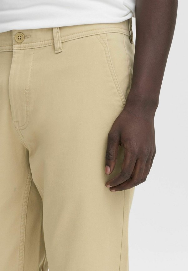 BHEDNAN - Chinos - cornstalk2