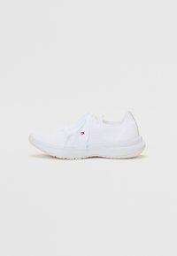 Unselected, white
