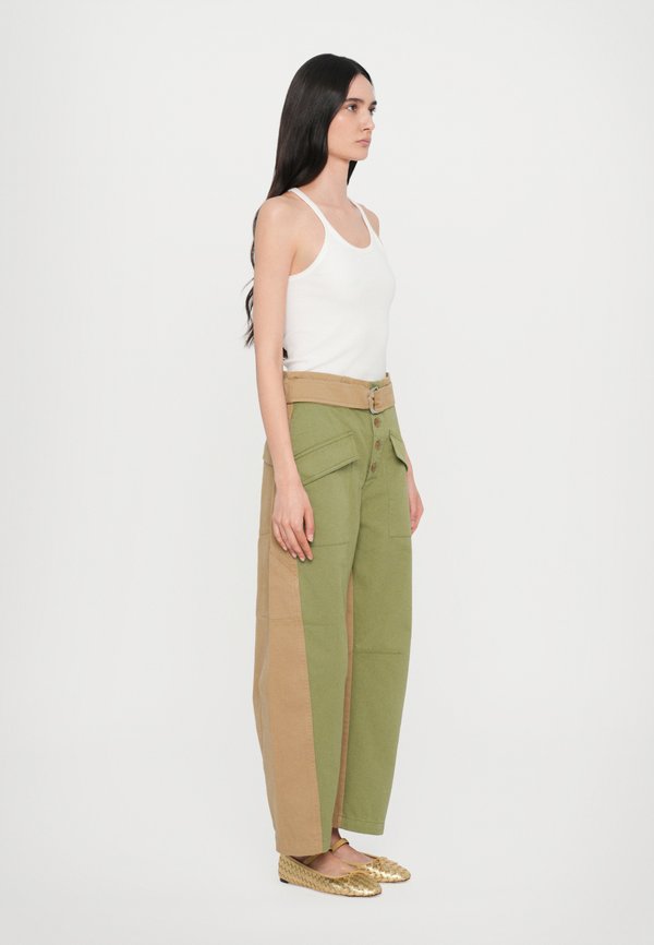 CAROLINA PANT - Relaxed fit jeans - khaki2