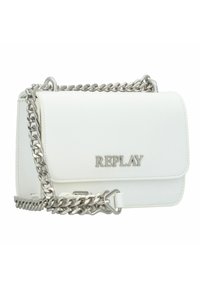 Borsa a tracolla bianca in pelle con una catena argentata, dotata di chiusura a pattina e logo "REPLAY" in rilievo sulla parte frontale.